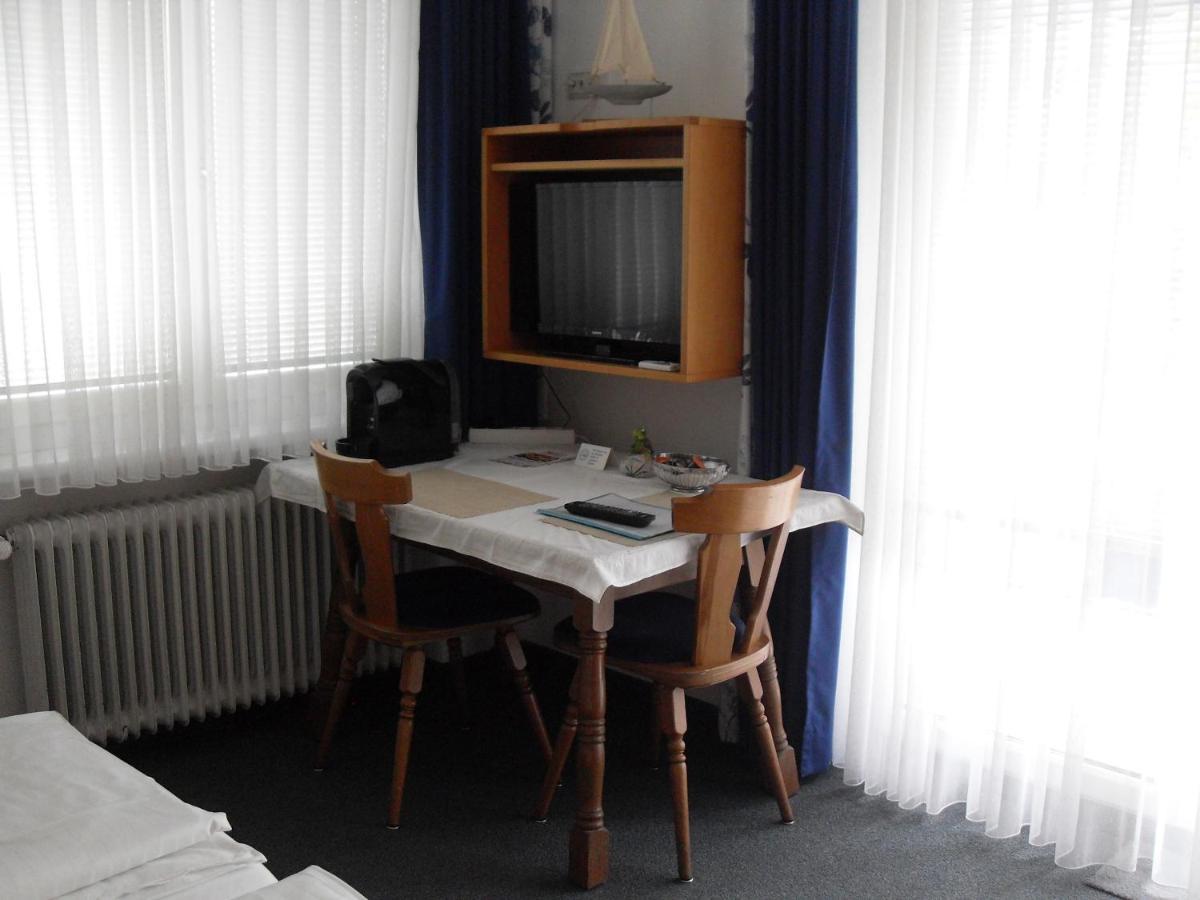 Haus Edith Privathaus mit Gästezimmern Bregenz Exterior foto