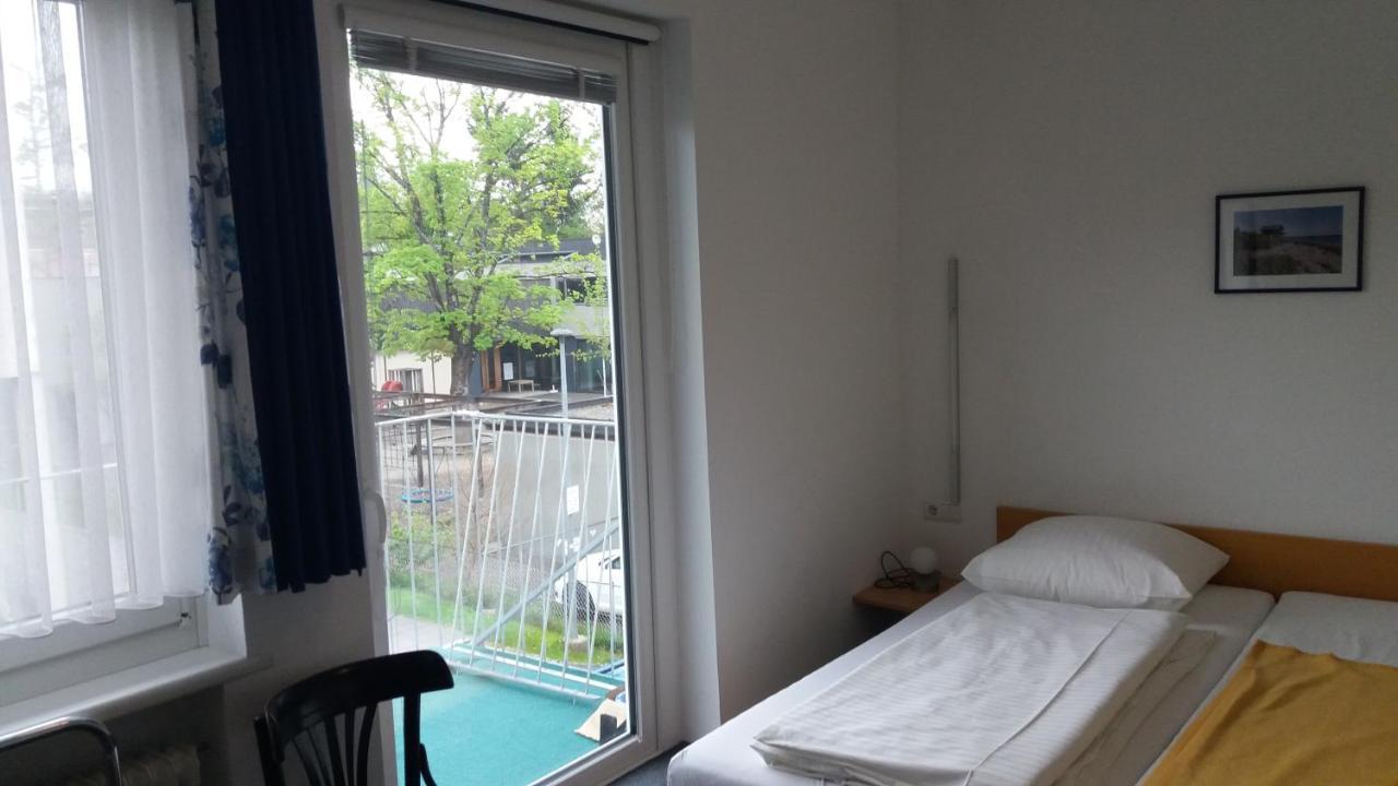 Haus Edith Privathaus mit Gästezimmern Bregenz Exterior foto