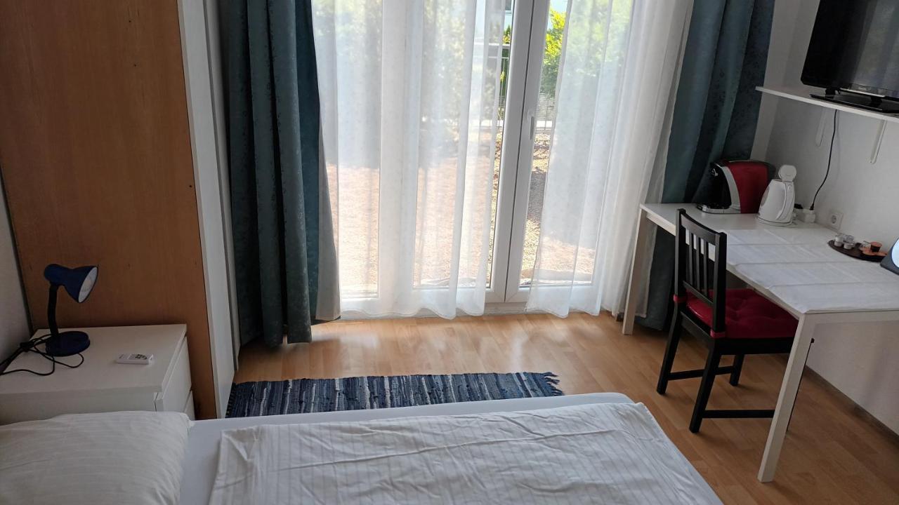 Haus Edith Privathaus mit Gästezimmern Bregenz Exterior foto